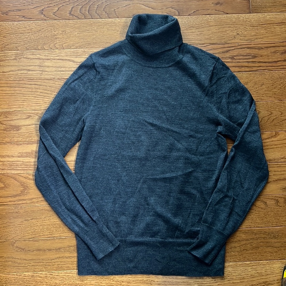 J Crew Merino wool turtleneck sweater